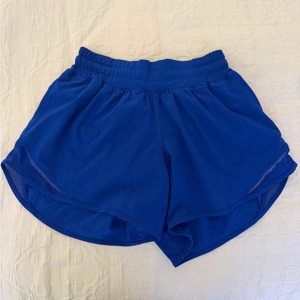 Lululemon Hotty Hot Low-Rise Lined Short 4”